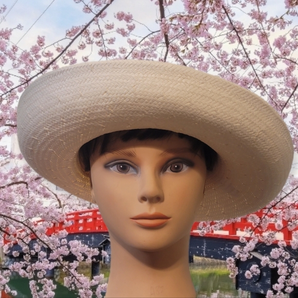 Lightweight Spring Straw Hat - Picture 2 of 4